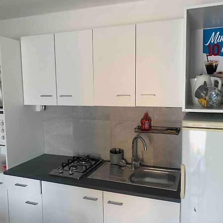 Le Depot Appartement Du Port A Champvert מראה חיצוני תמונה