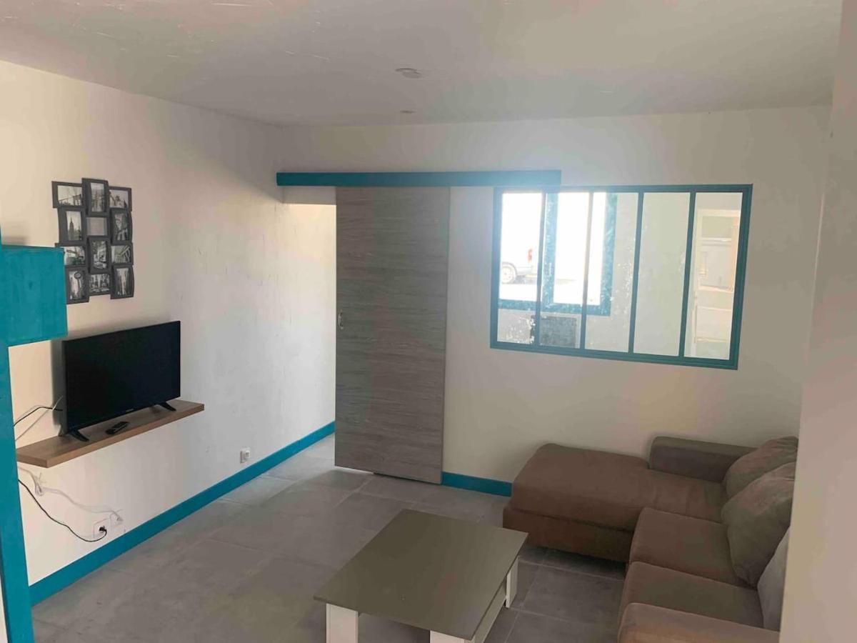 Le Depot Appartement Du Port A Champvert מראה חיצוני תמונה